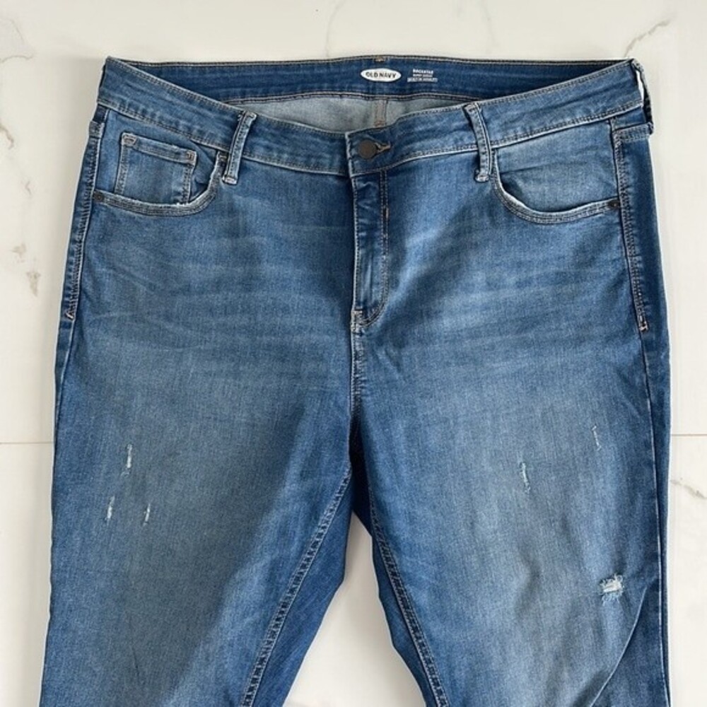 Old Navy Rockstar Super-Skinny Distressed Ripped Cut-Off Ankle Jeans Women Sz 16 - Picture 3 of 9